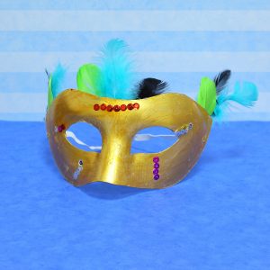 Máscara realizada por U. en el Taller de máscaras de Carnaval en la Academia Cosqueretas, el día 6 de febrero de 2021